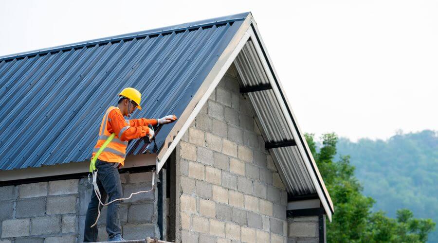 Professional residential roofers in Perth, ND